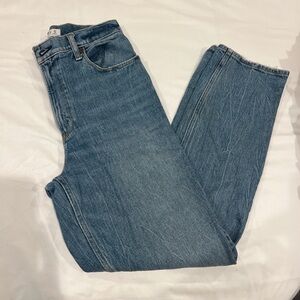 A&F Curve Love 90s Straight Ultra High Rise Jeans